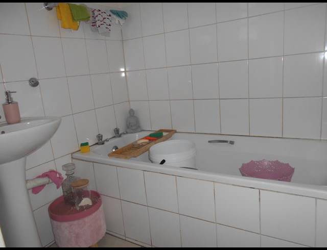 BEDROOM APARTMENT TO LET IN SOUTH BEACH